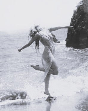 L’élégance à chaque pas : chez Vôtres, chaque femme est une muse