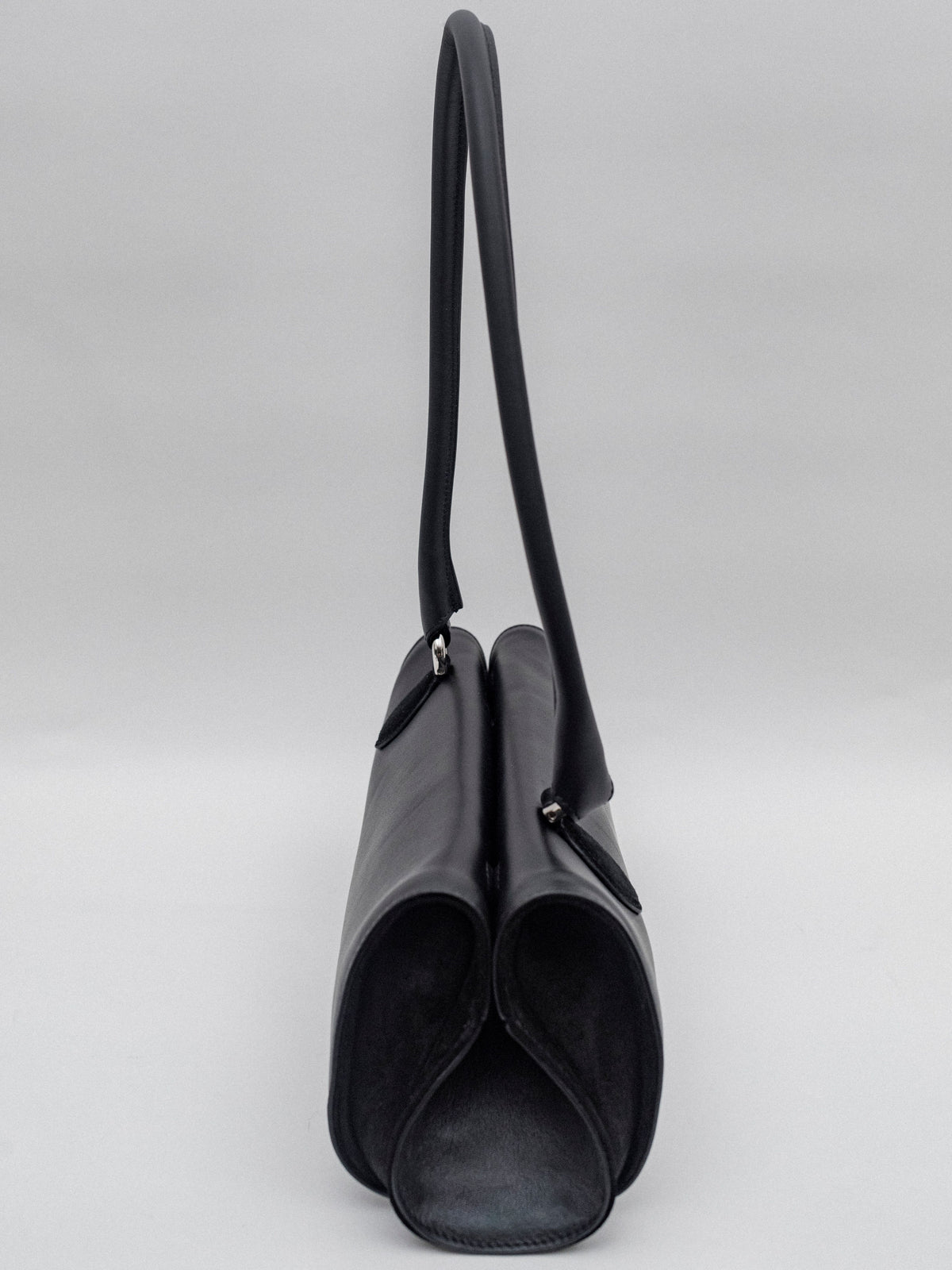 Magnetic long bag | Smooth Nero leather