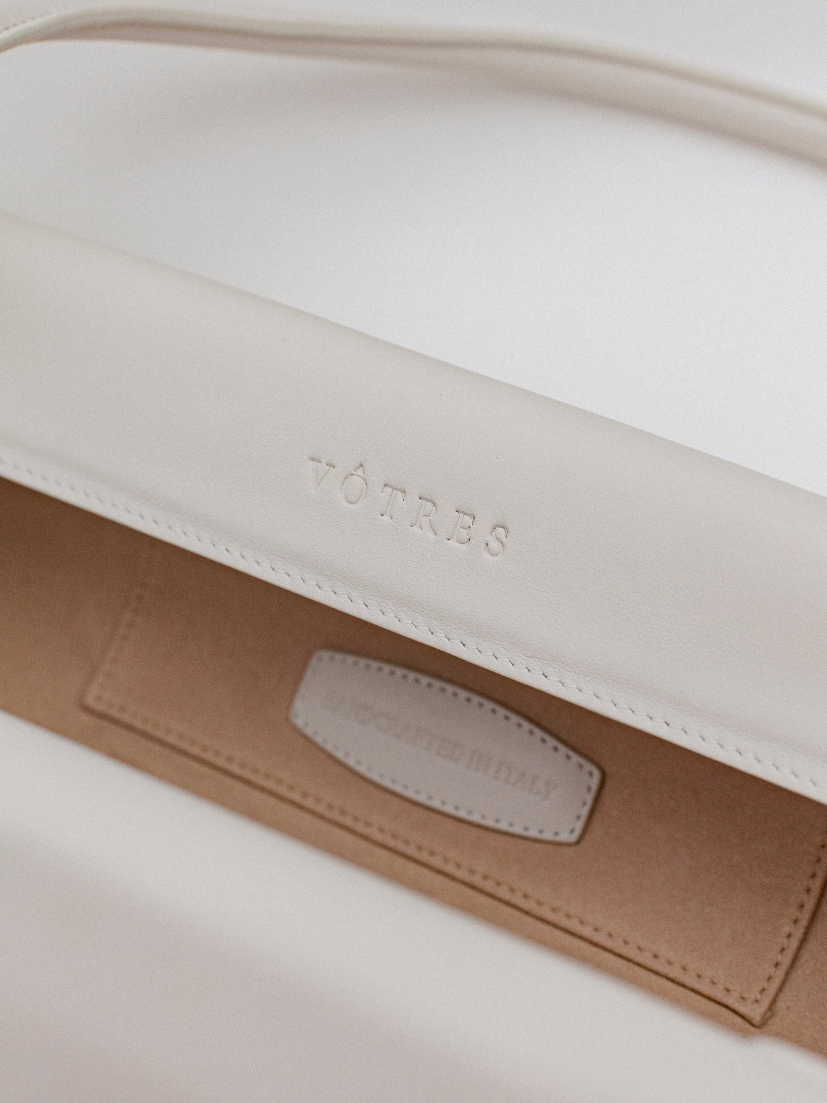 Long Magnetic Bag | Smooth Bianco Leather
