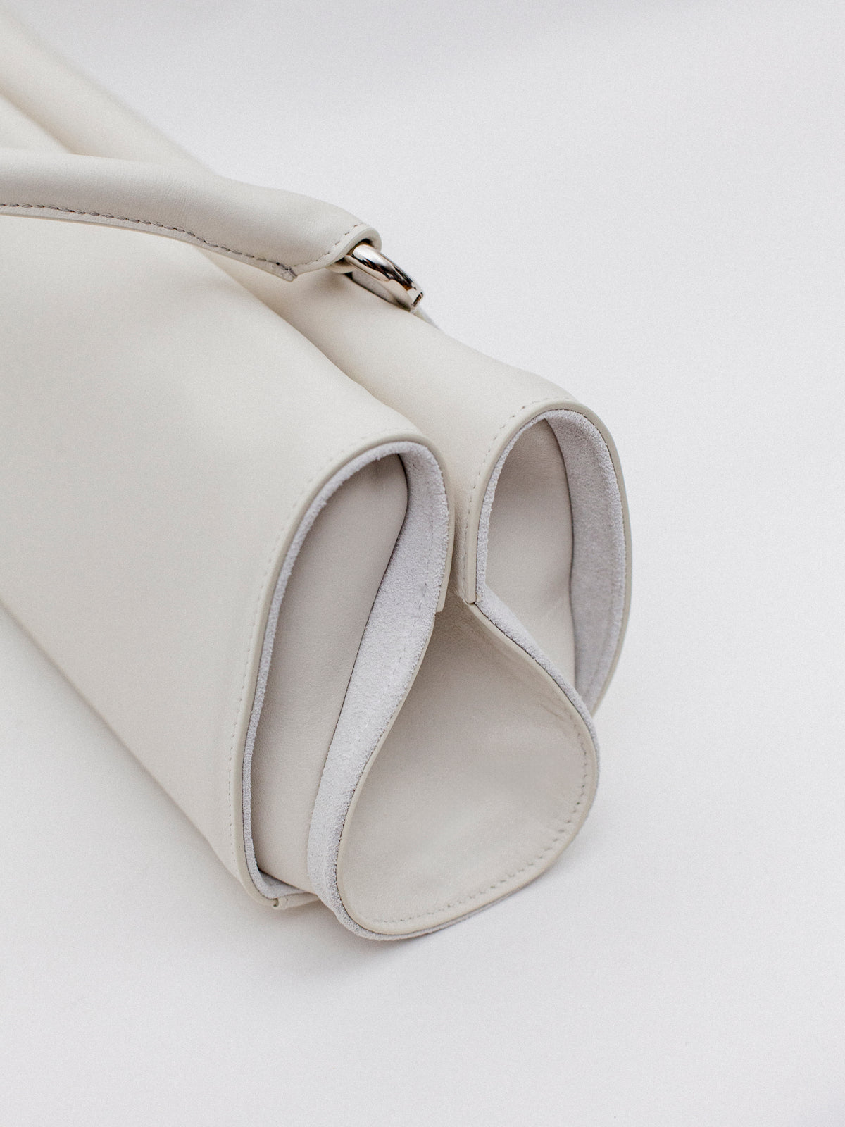 Long Magnetic Bag | Smooth Bianco Leather