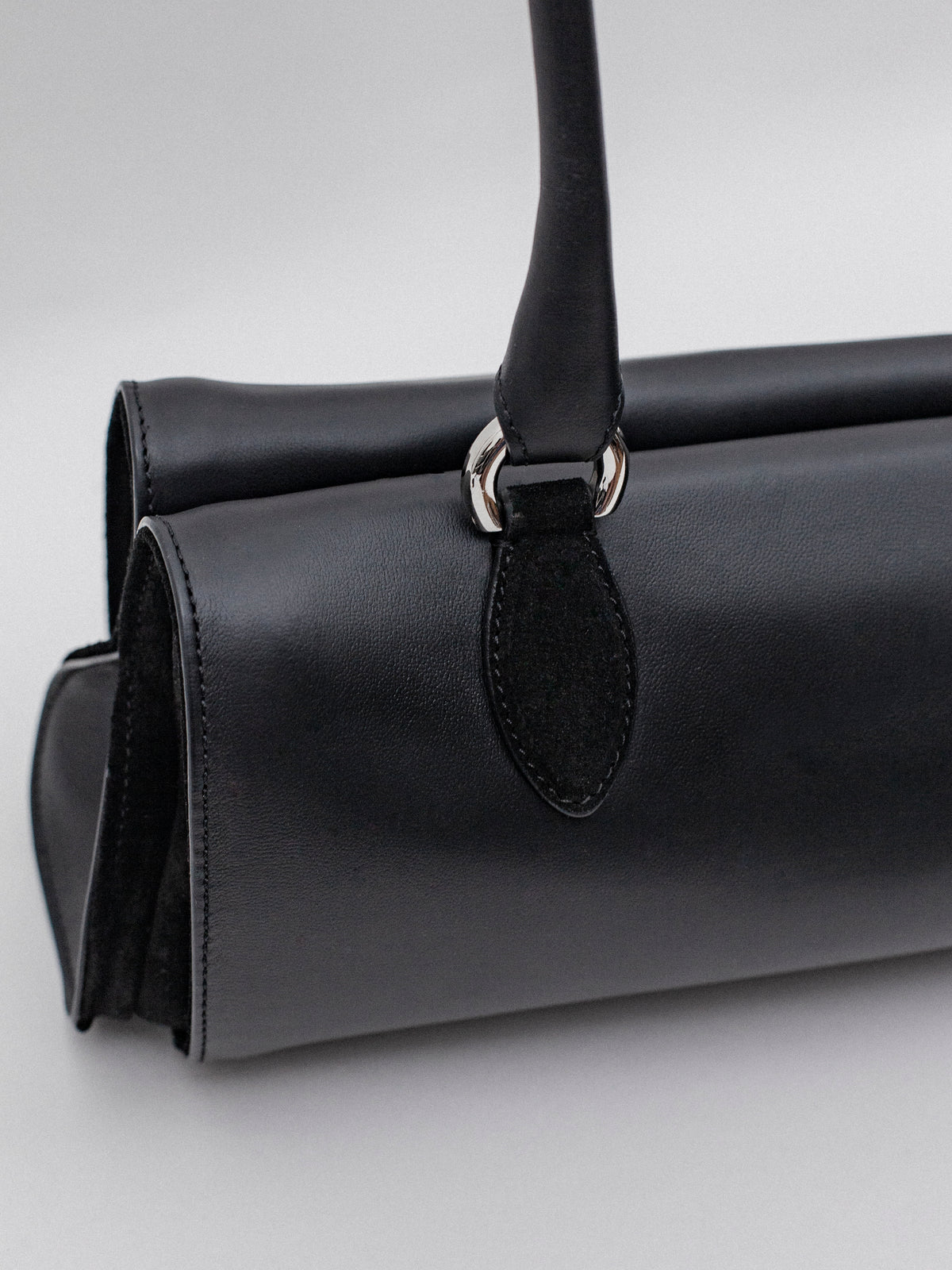 Magnetic long bag | Smooth Nero leather
