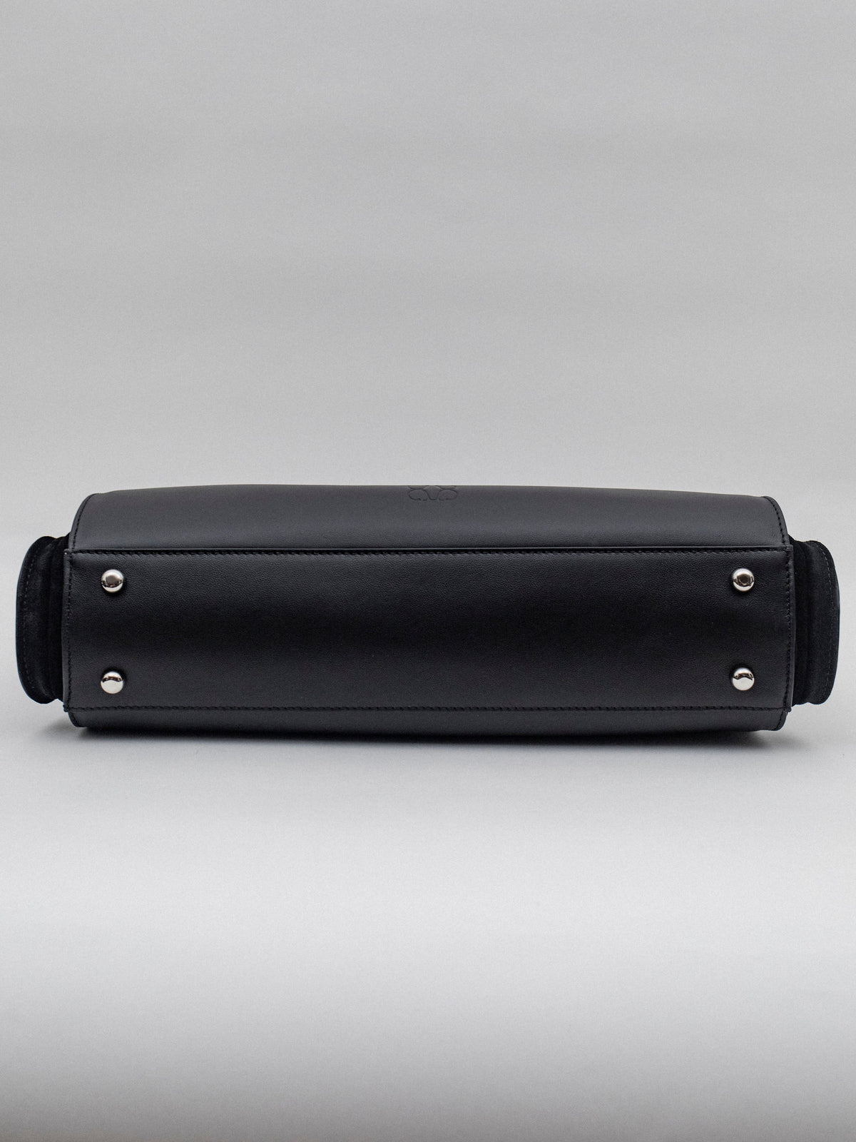 Magnetic long bag | Smooth Nero leather