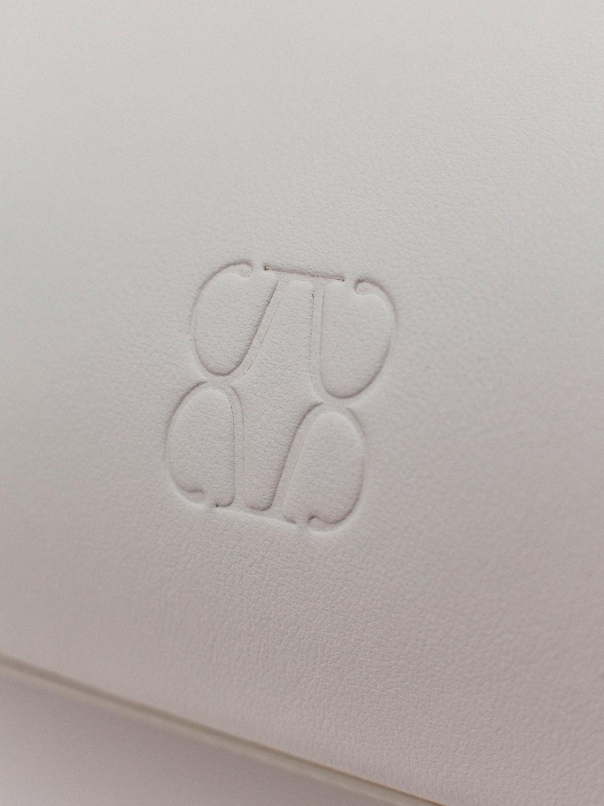 Long Magnetic Bag | Smooth Bianco Leather