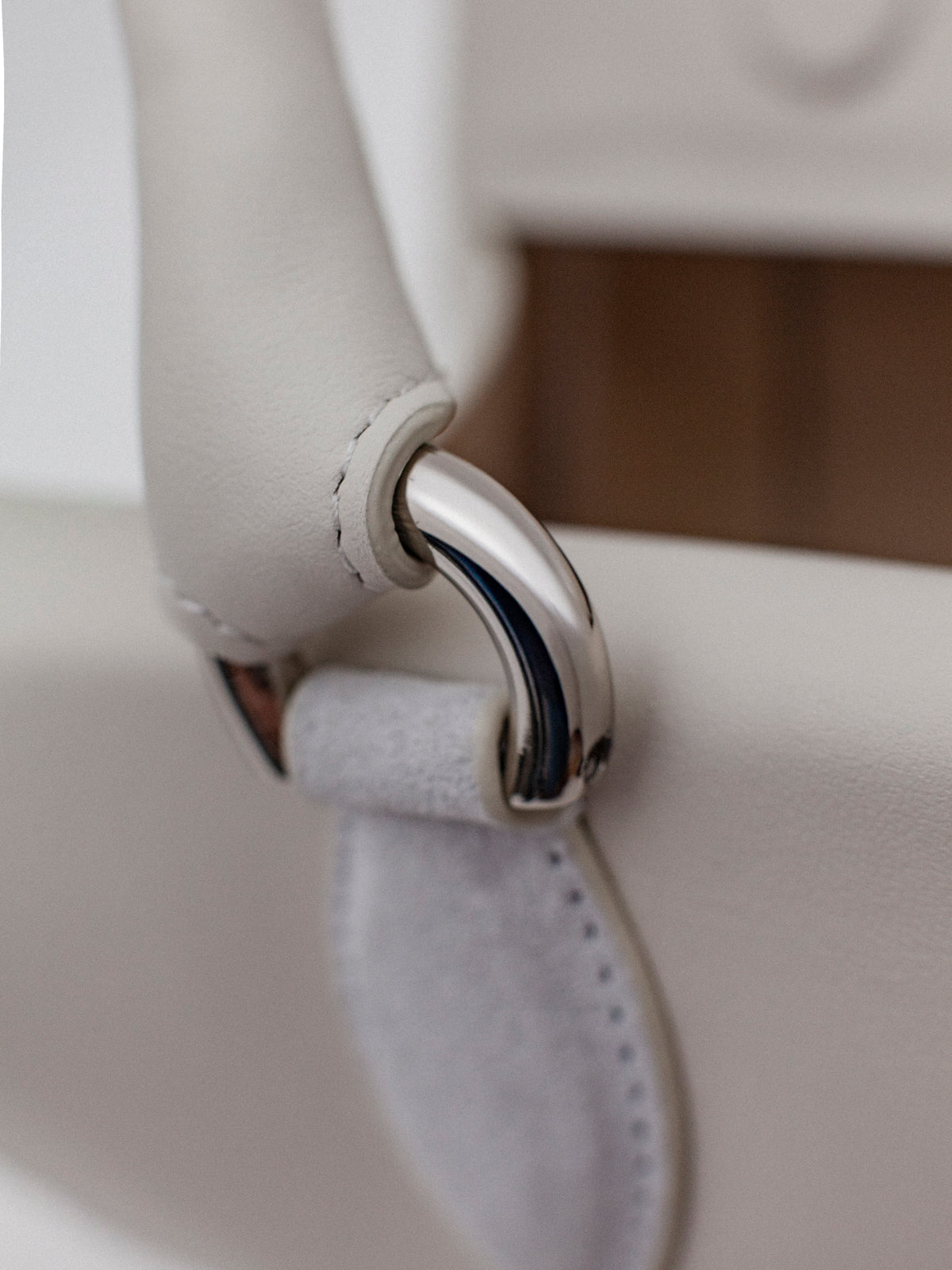 Long Magnetic Bag | Smooth Bianco Leather