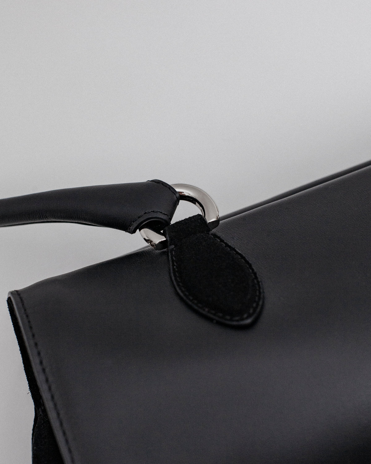Magnetic long bag | Smooth Nero leather