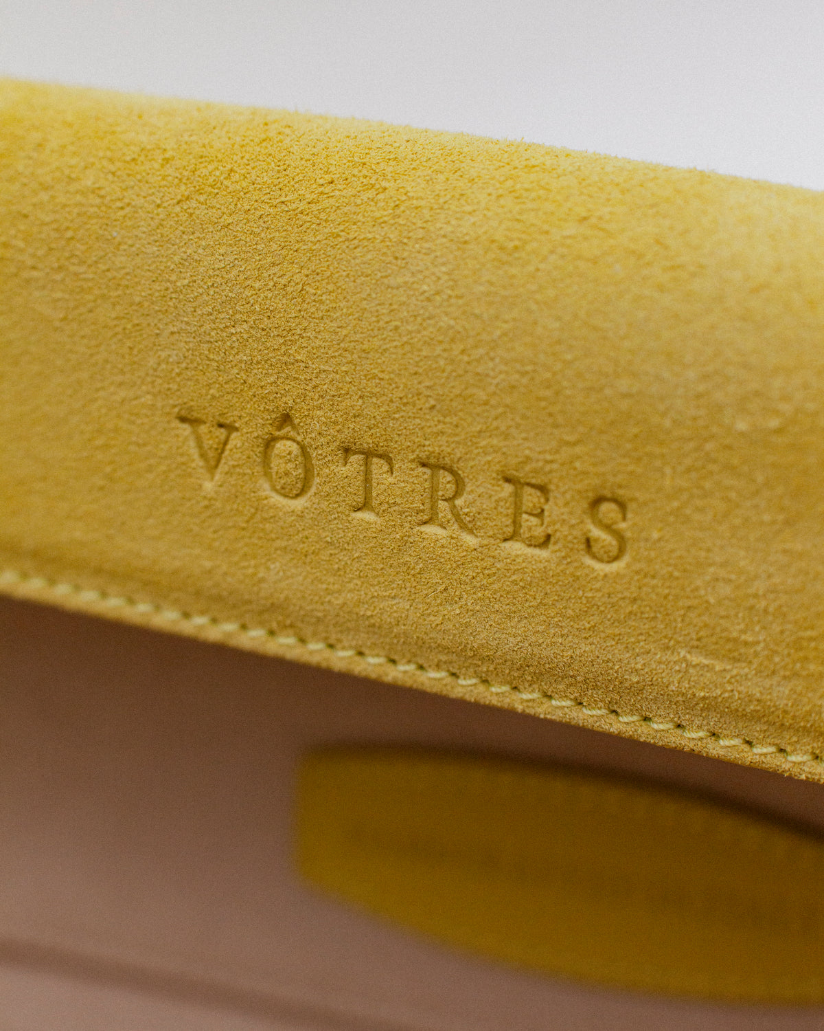 Magnetic Long Bag | Giallo Suede Leather