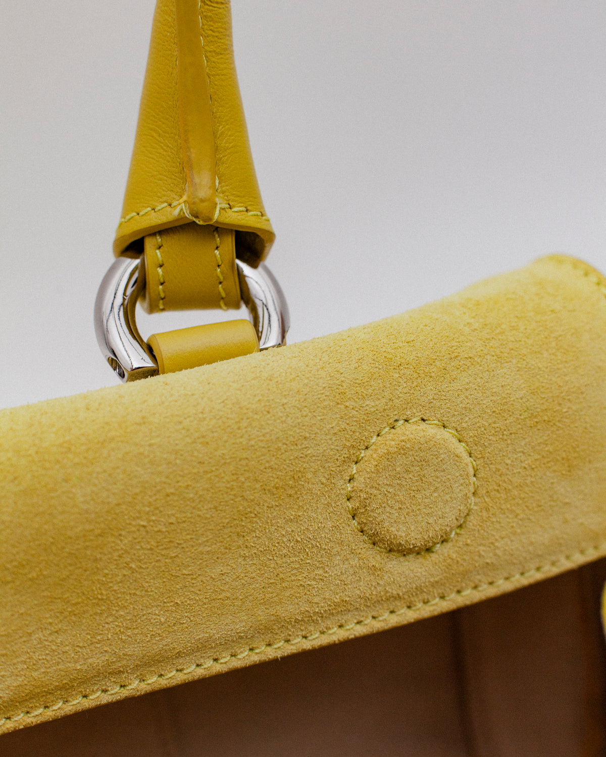 Magnetic Long Bag | Giallo Suede Leather