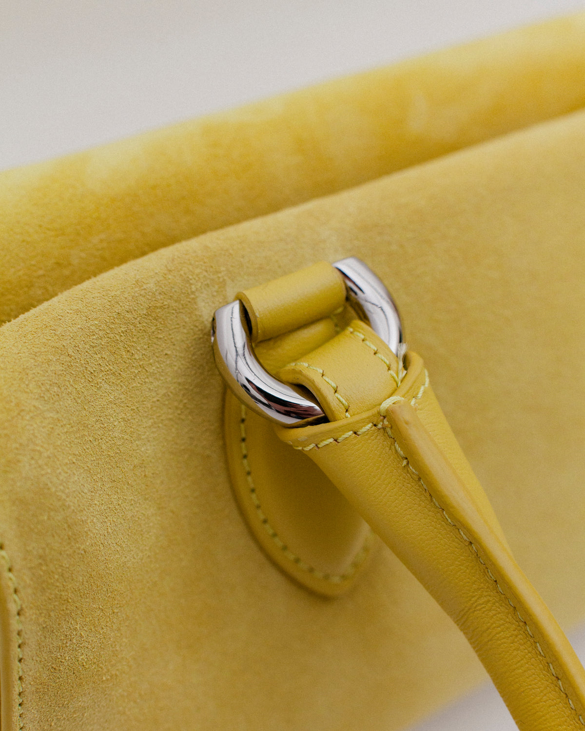 Magnetic Long Bag | Giallo Suede Leather